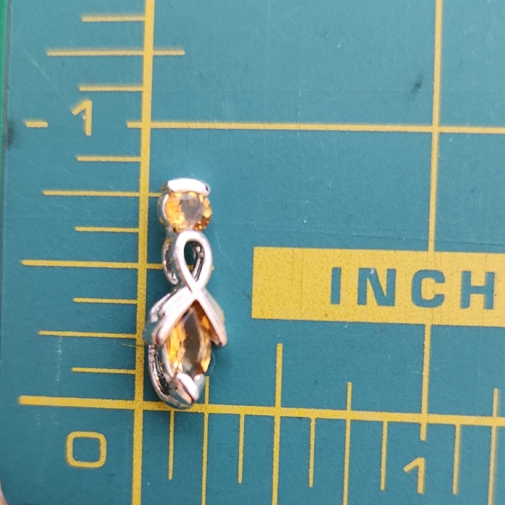 925 Silver And Citrine Pendant - Picture 3 of 3
